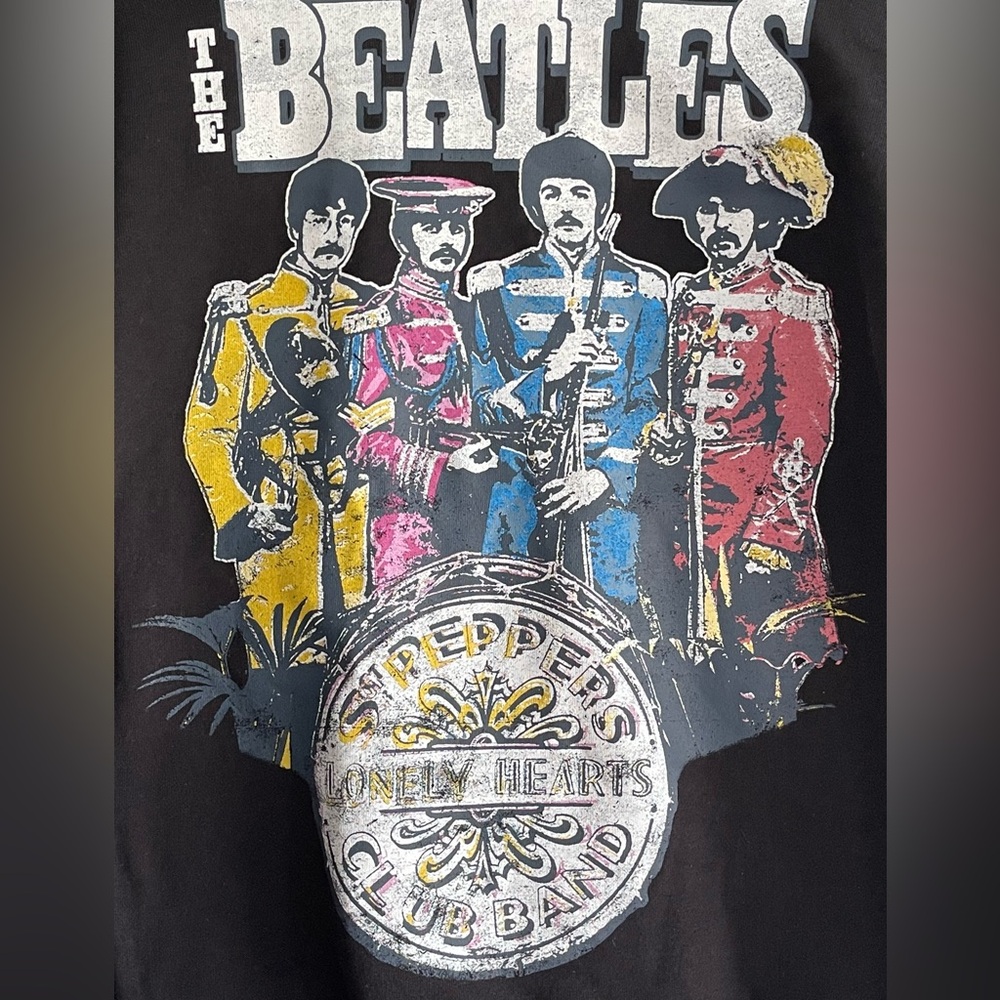 NWT THE BEATLES SGT PEPPER’s BAND Graphic Sweatshirt Black Oversized Size S - Picture 5 of 6
